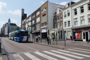 Potterstraat met GVU-bus 4911