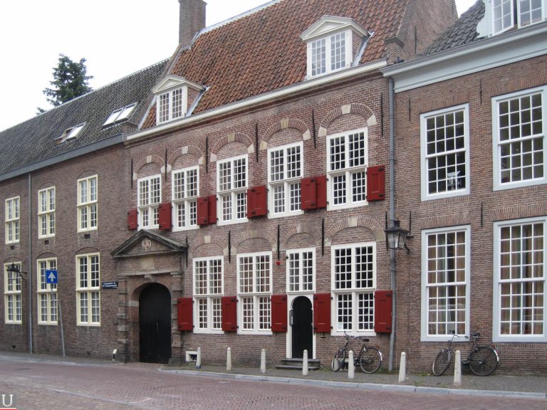 Nicolaasdwarsstraat