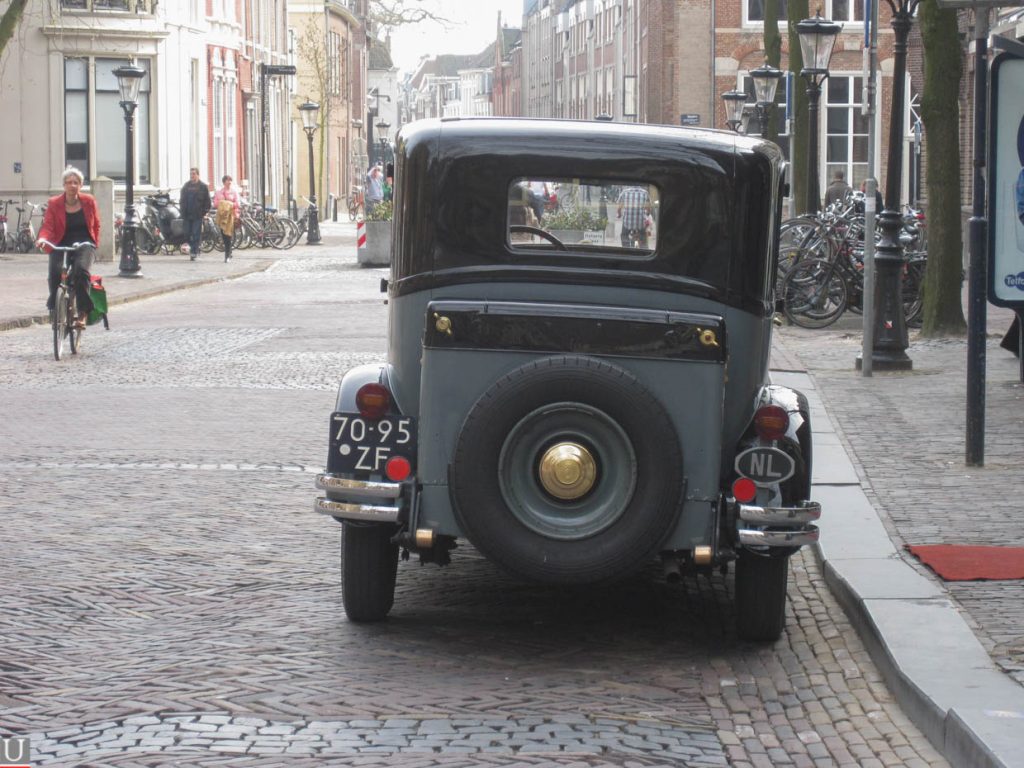 Domplein, Citroën AC4